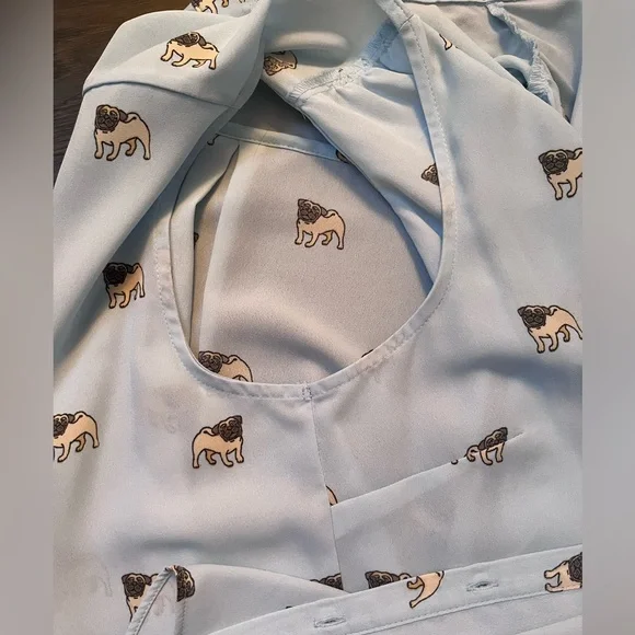 Pug print sleeveless blouse - Picture 5 of 9